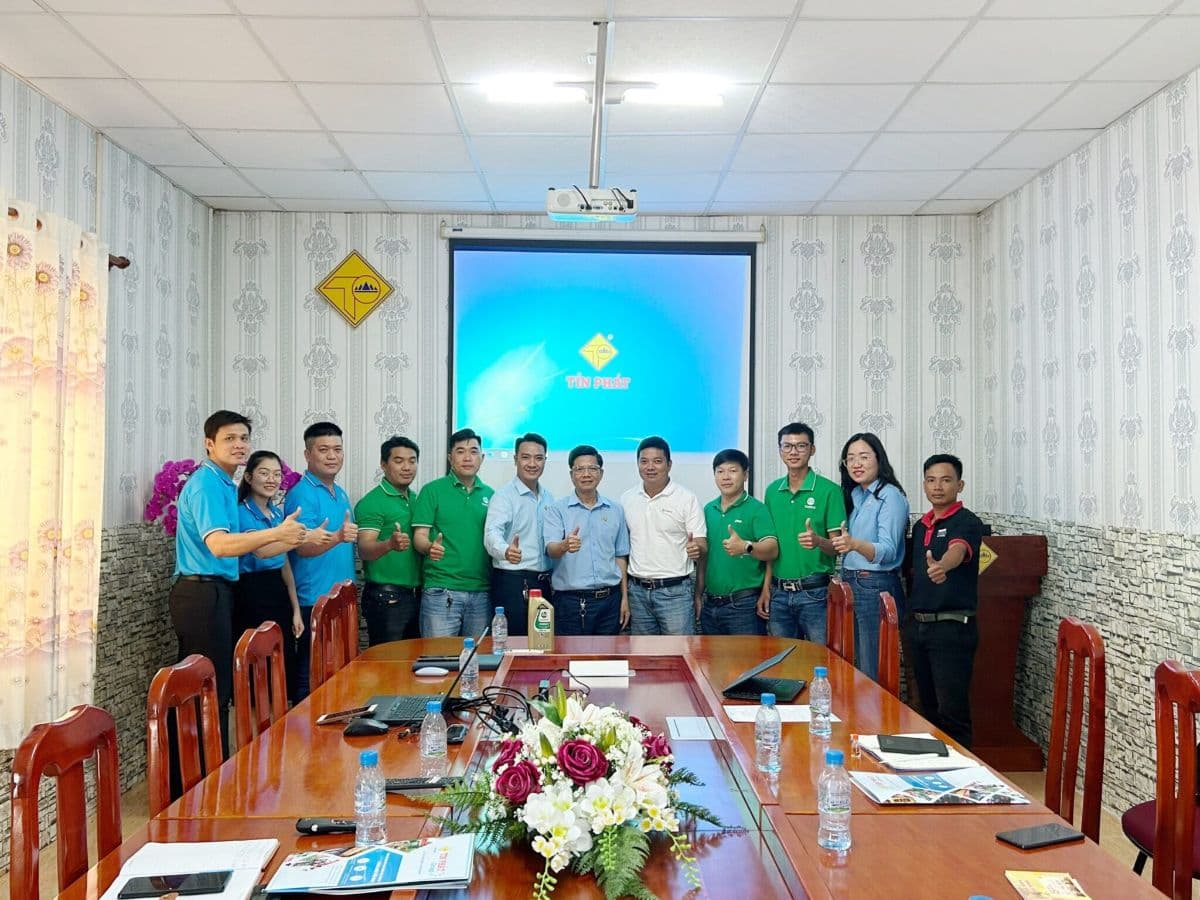 TÍN PHÁT: HỌP ĐỊNH KỲ TỔ CASTROL NGÀNH HÀNG B2C