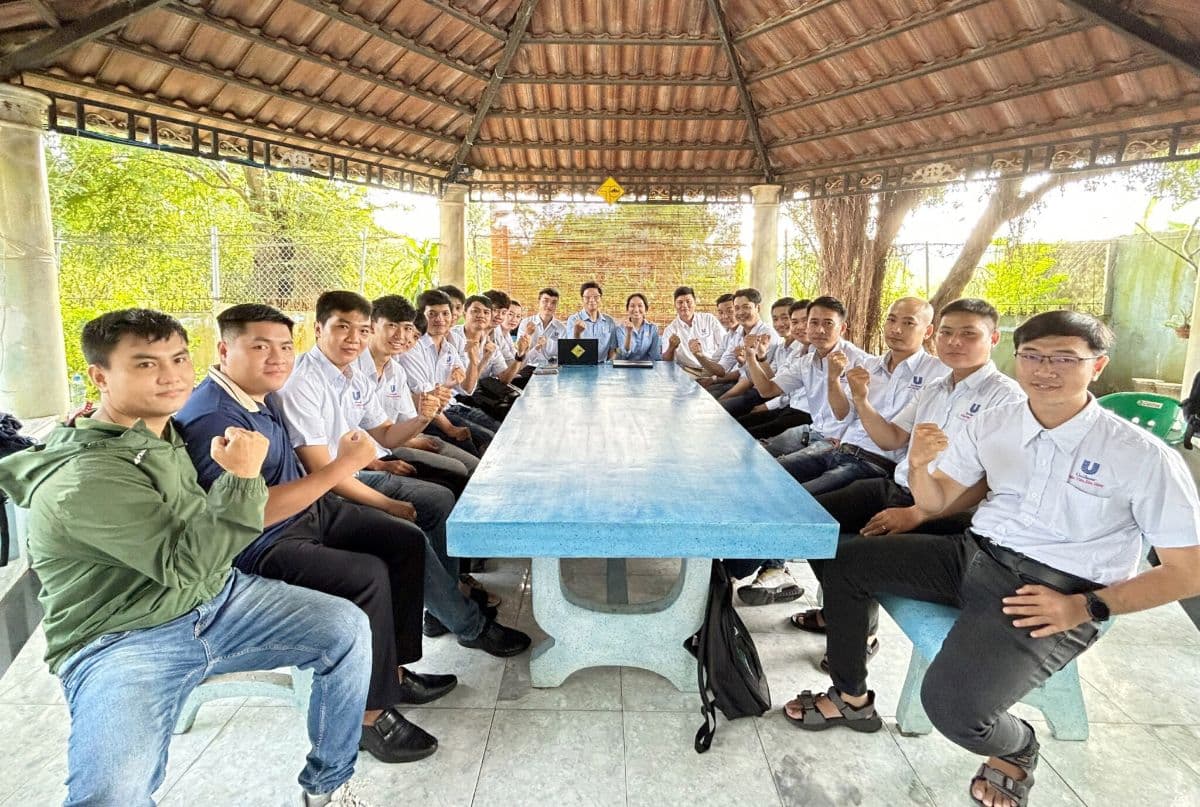 TÍN PHÁT: KHEN THƯỞNG CÁN BỘ NHÂN VIÊN LAO ĐỘNG GIỎI, HOÀN THÀNH XUẤT SẮC NHIỆM VỤ THÁNG 8/2023
