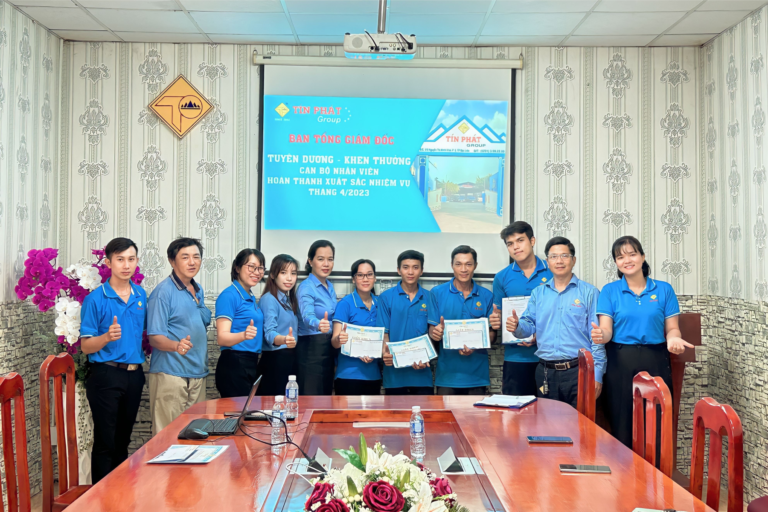 TÍN PHÁT: TUYÊN DƯƠNG - KHEN THƯỞNG CÁN BỘ NHÂN VIÊN LAO ĐỘNG GIỎI THÁNG 4/2023